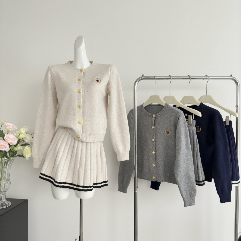 Tender skirt cardigan 2pcs set for women