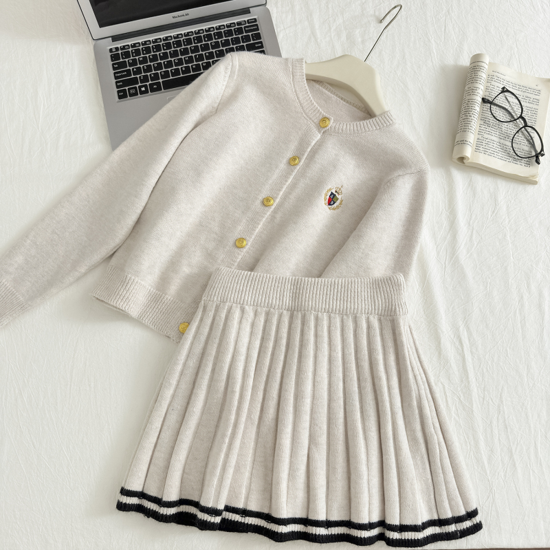 Tender skirt cardigan 2pcs set for women