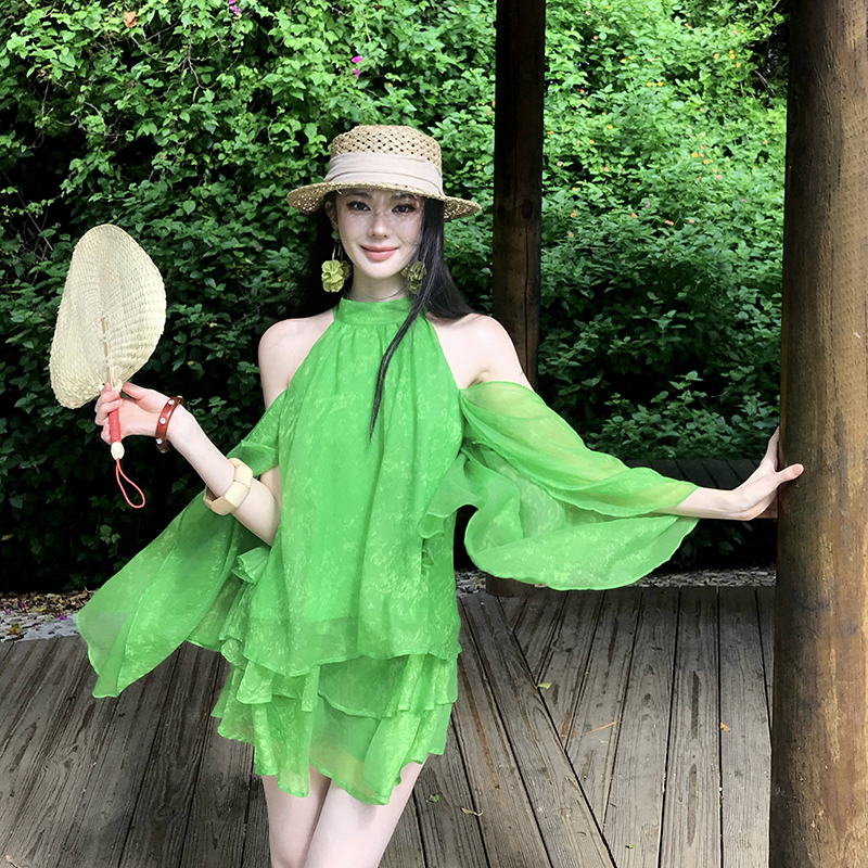 Vacation was white summer tops green sling skirt 2pcs set