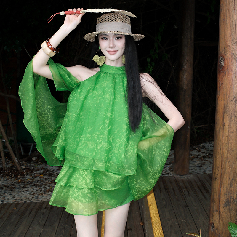Vacation was white summer tops green sling skirt 2pcs set