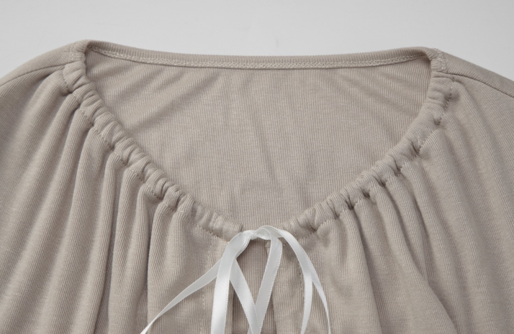 Long sleeve lace T-shirt fashion bottoming shirt for women