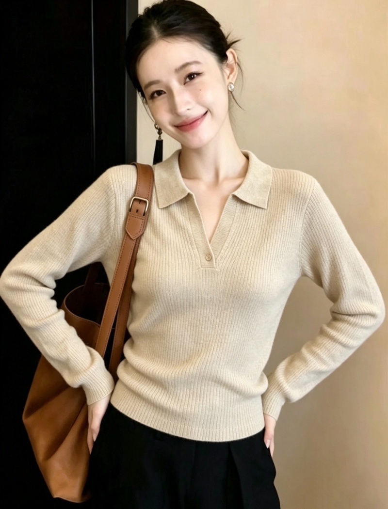 Slim autumn bottoming shirt inside the ride sweater