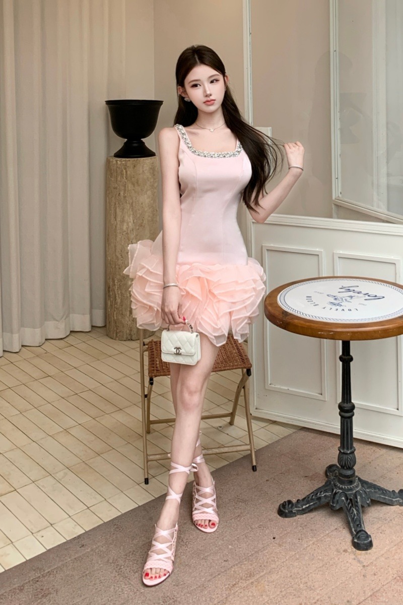 Pinched waist rhinestone dress temperament T-back