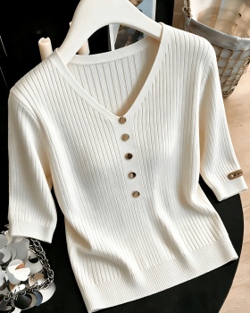 Short sleeve V-neck tops autumn bottoming shirt