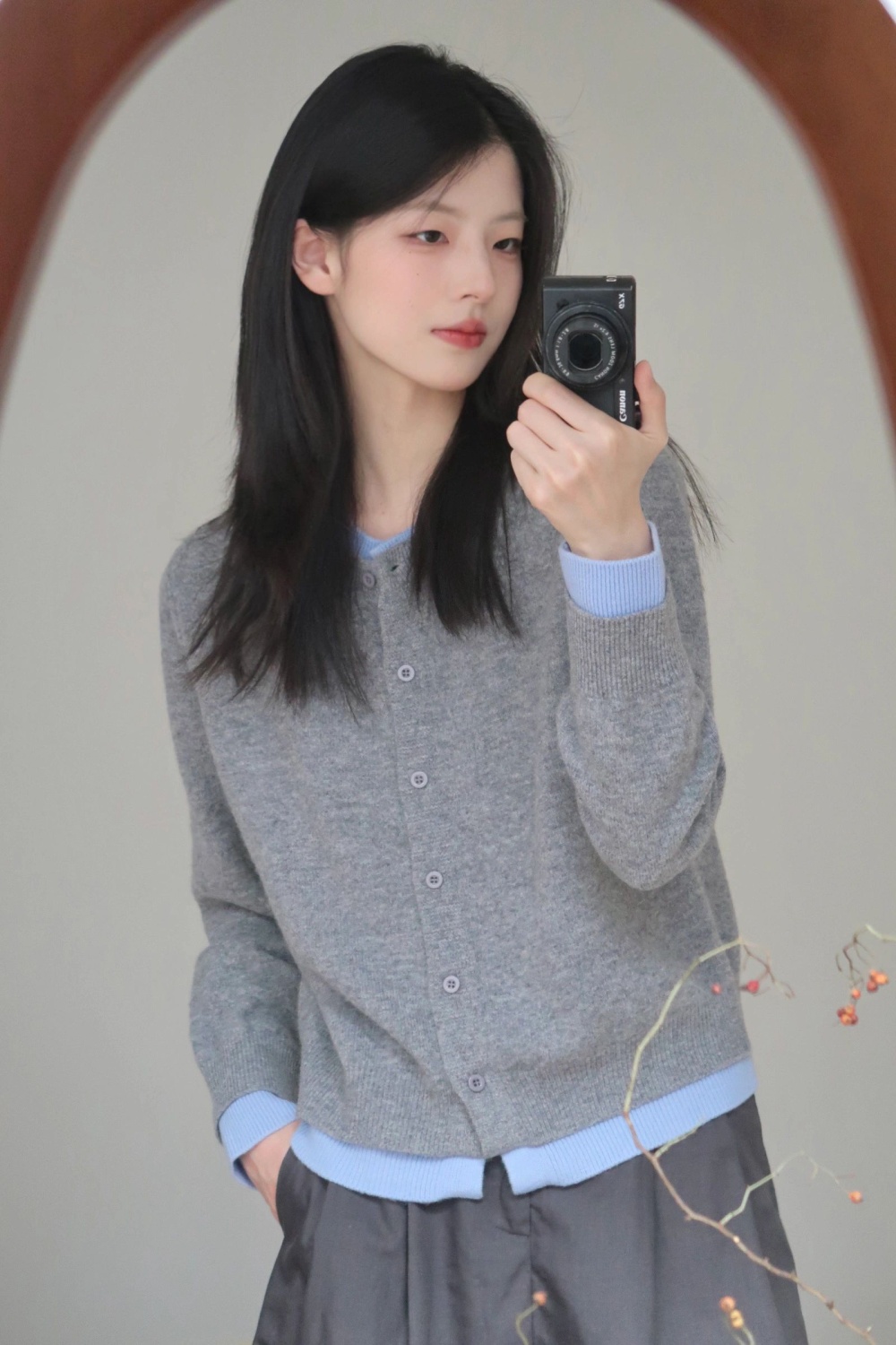 Pseudo-two simple coat Casual knitted cardigan for women