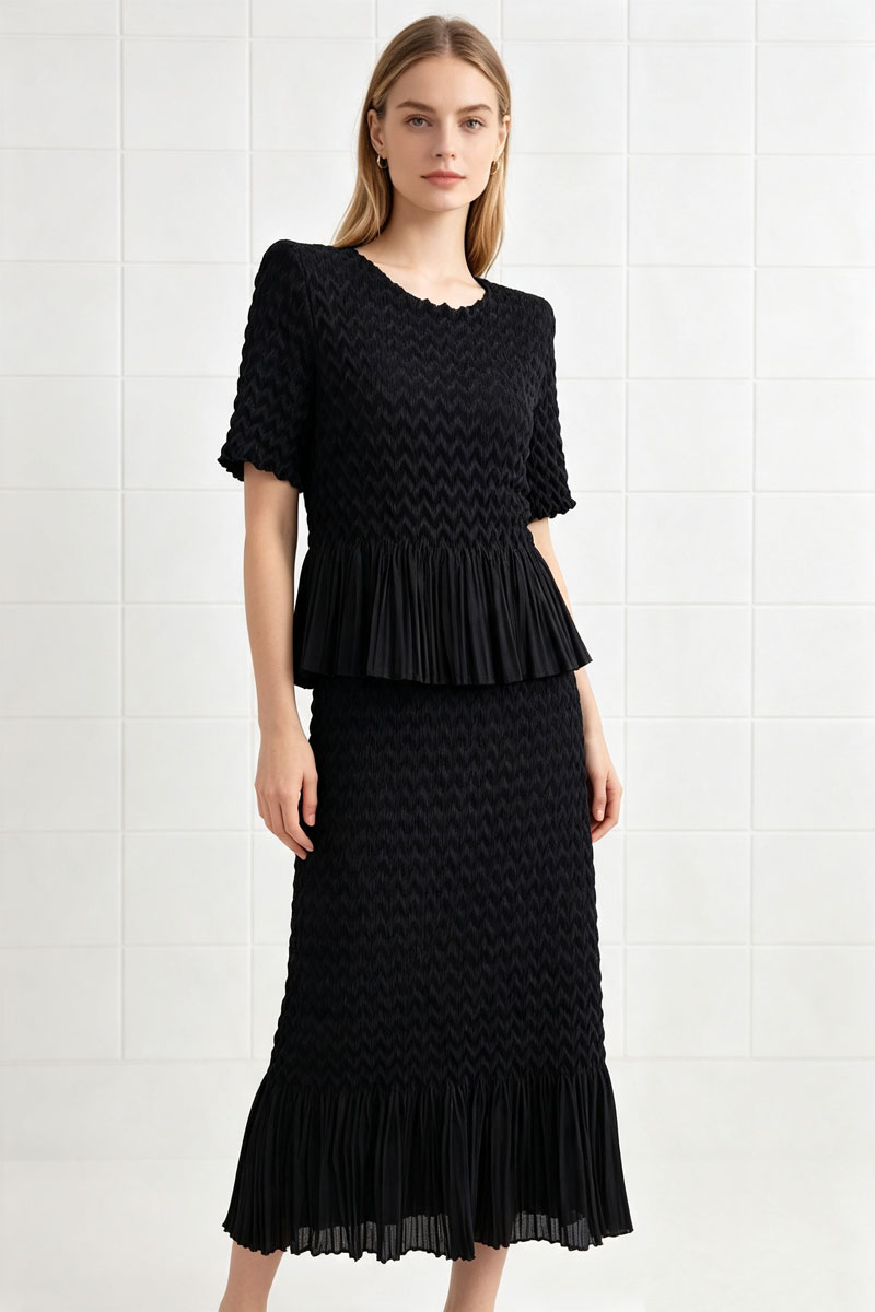 Light luxury Pleats Please short skirt summer tops 2pcs set