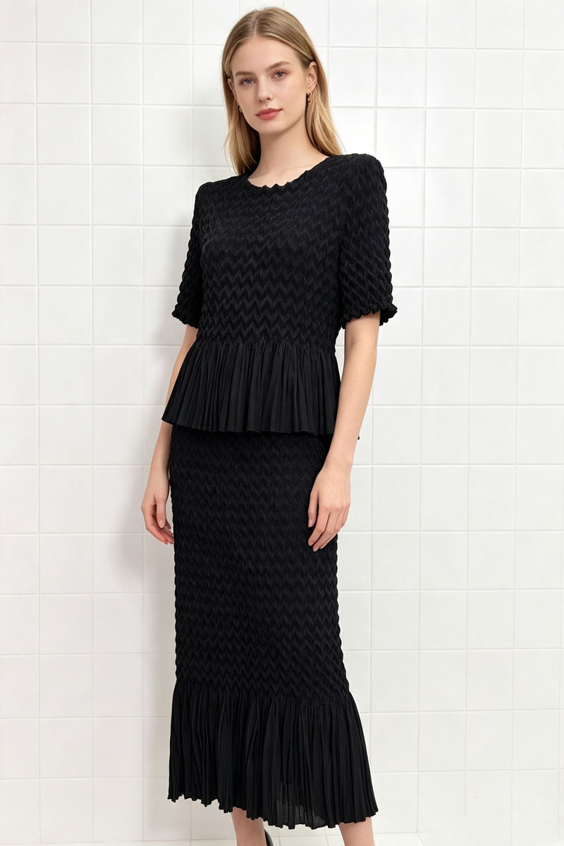 Light luxury Pleats Please short skirt summer tops 2pcs set