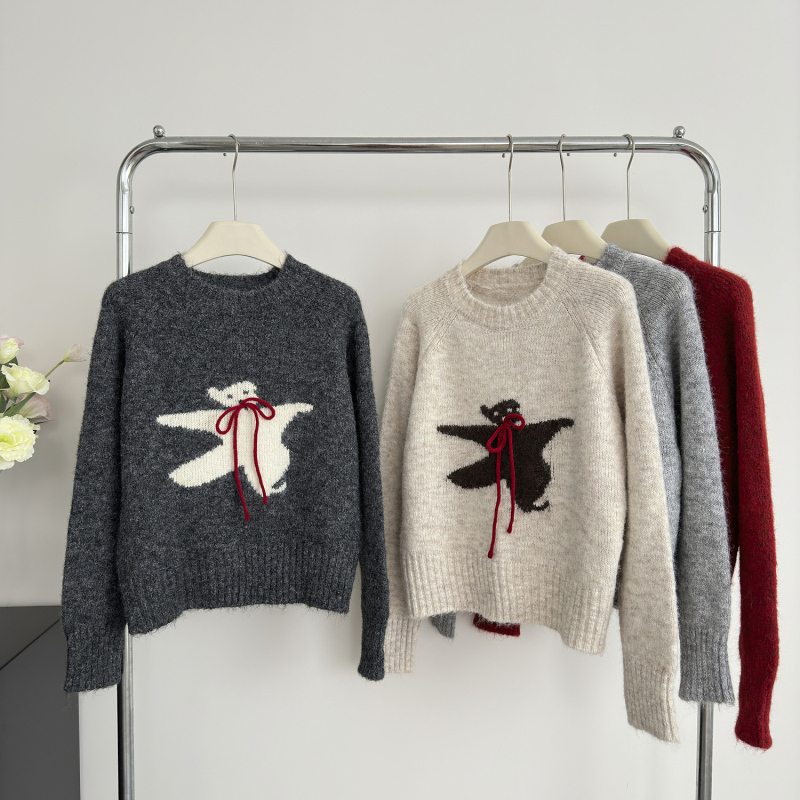 Autumn cubs tops Korean style sweater