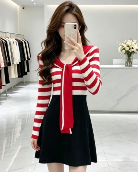Knitted show young autumn temperament dress for women