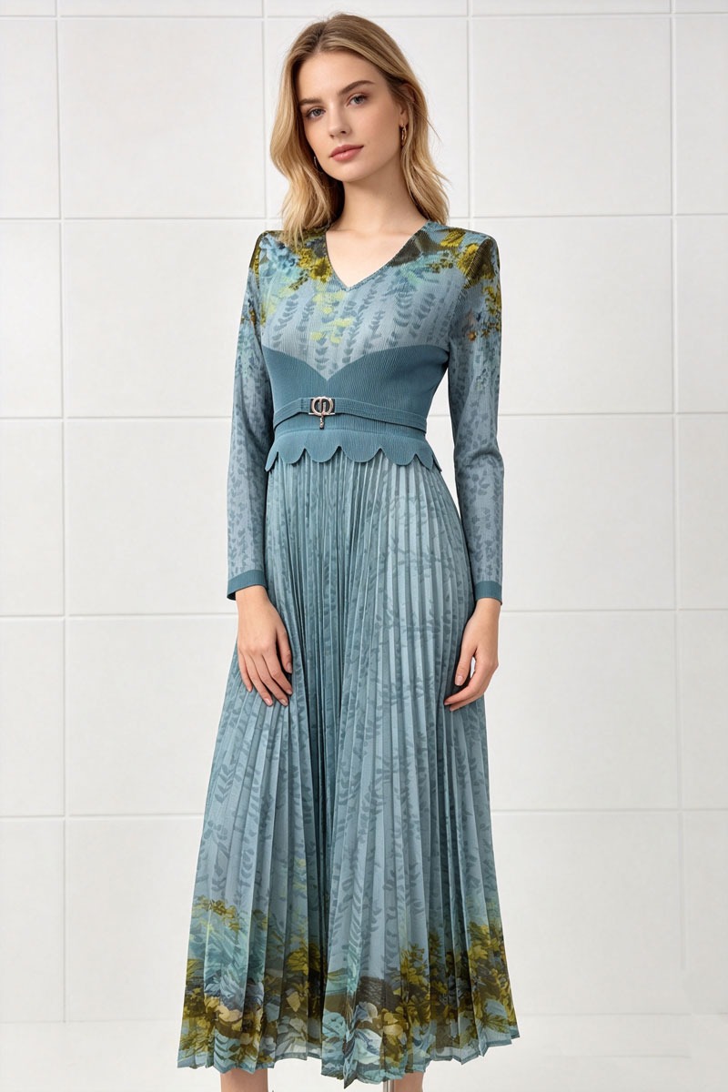 V-neck elegant long sleeve European style dress