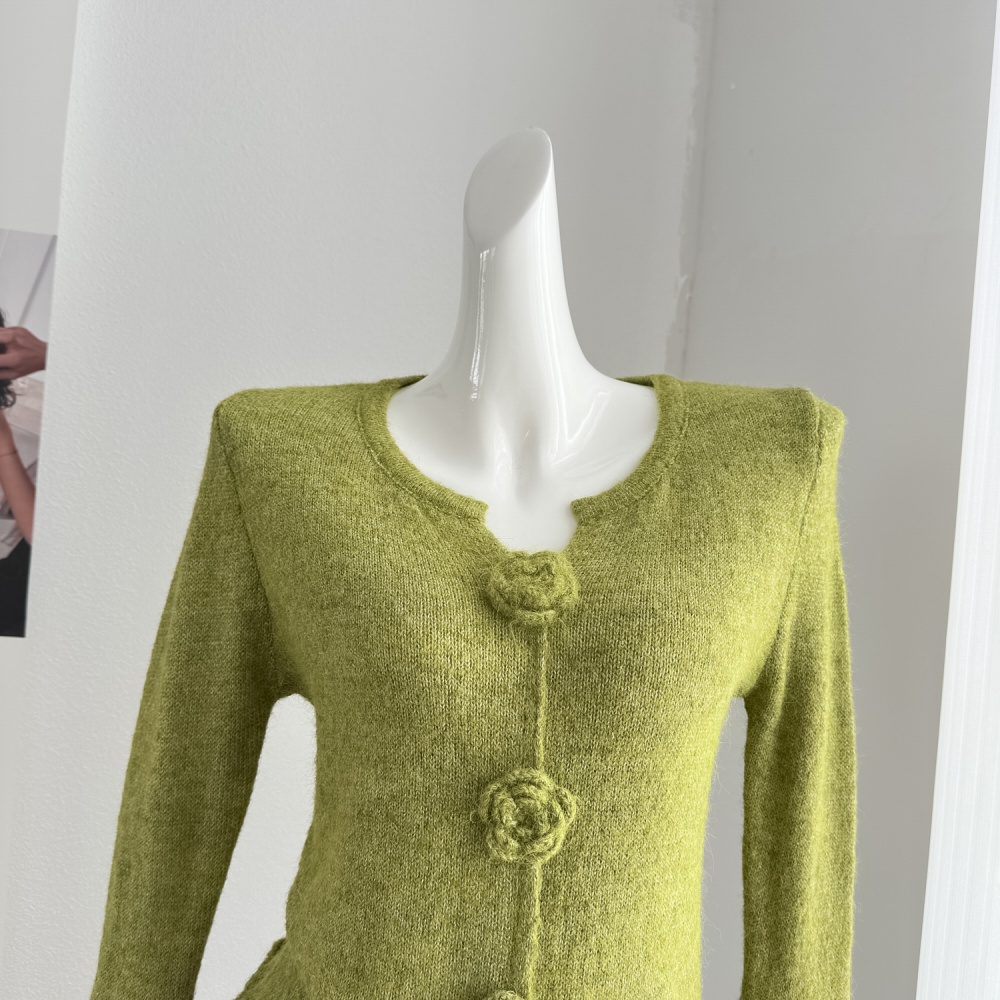 V-neck inside the ride sweater slim green tops for women