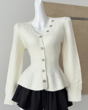 V-neck skirt hem cardigan pearl buckle tops for women
