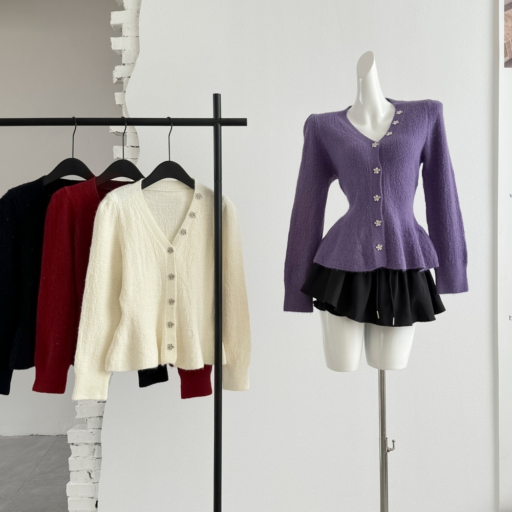 V-neck skirt hem cardigan pearl buckle tops for women