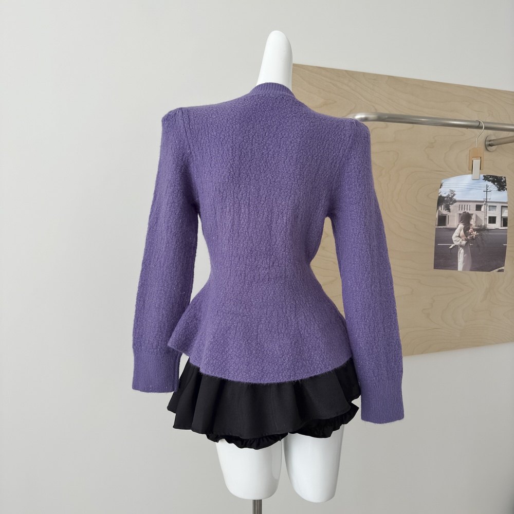 V-neck skirt hem cardigan pearl buckle tops for women