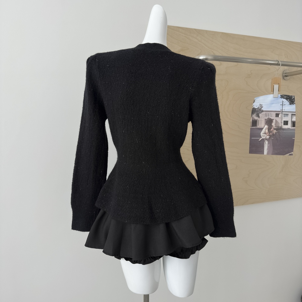 V-neck skirt hem cardigan pearl buckle tops for women