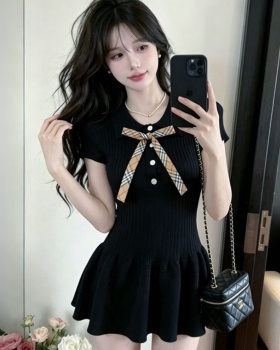 Knitted bow T-back college style dress for women