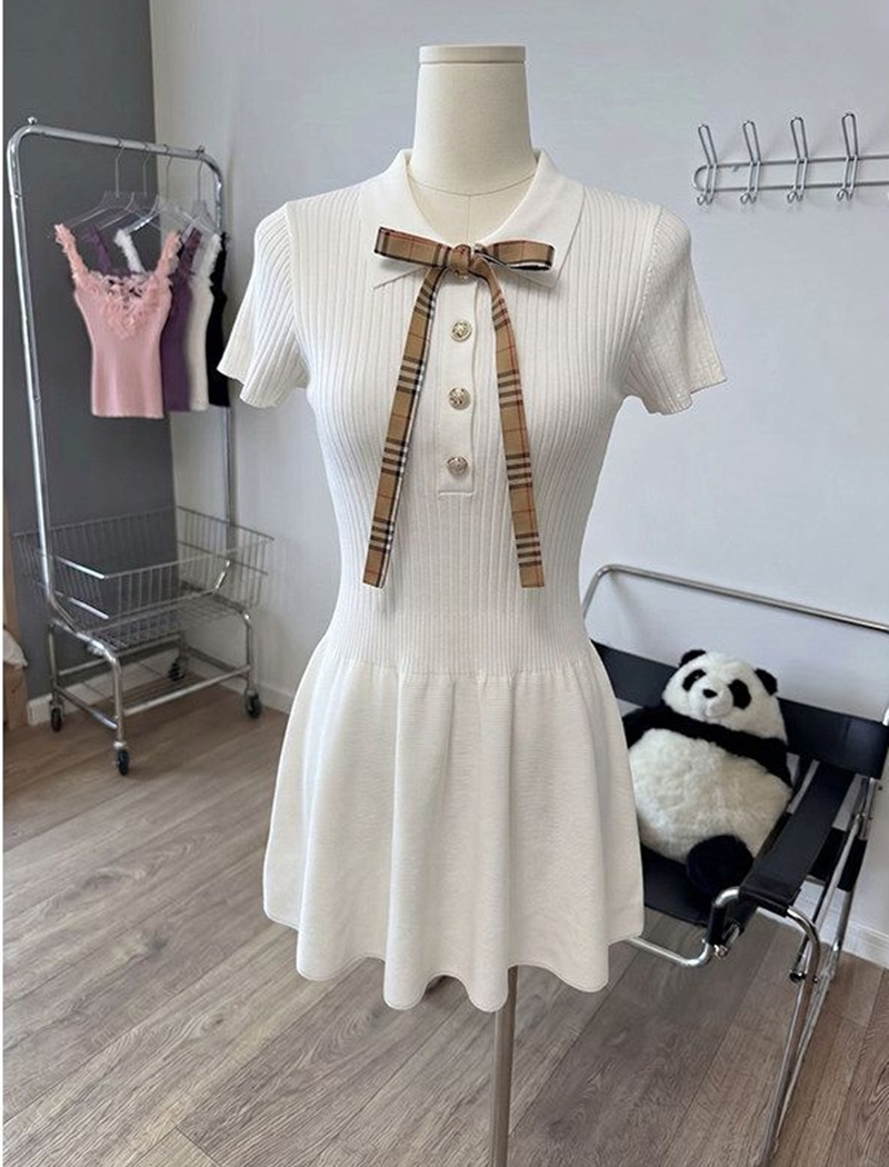 Knitted bow T-back college style dress for women