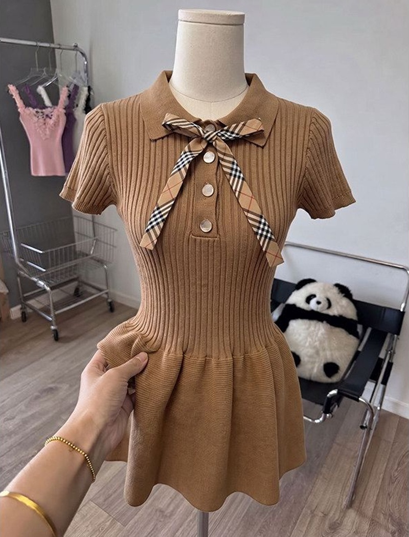 Knitted bow T-back college style dress for women