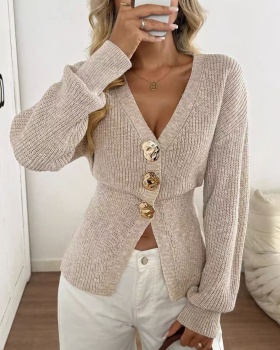 Fashion European style sweater V-neck cardigan for women