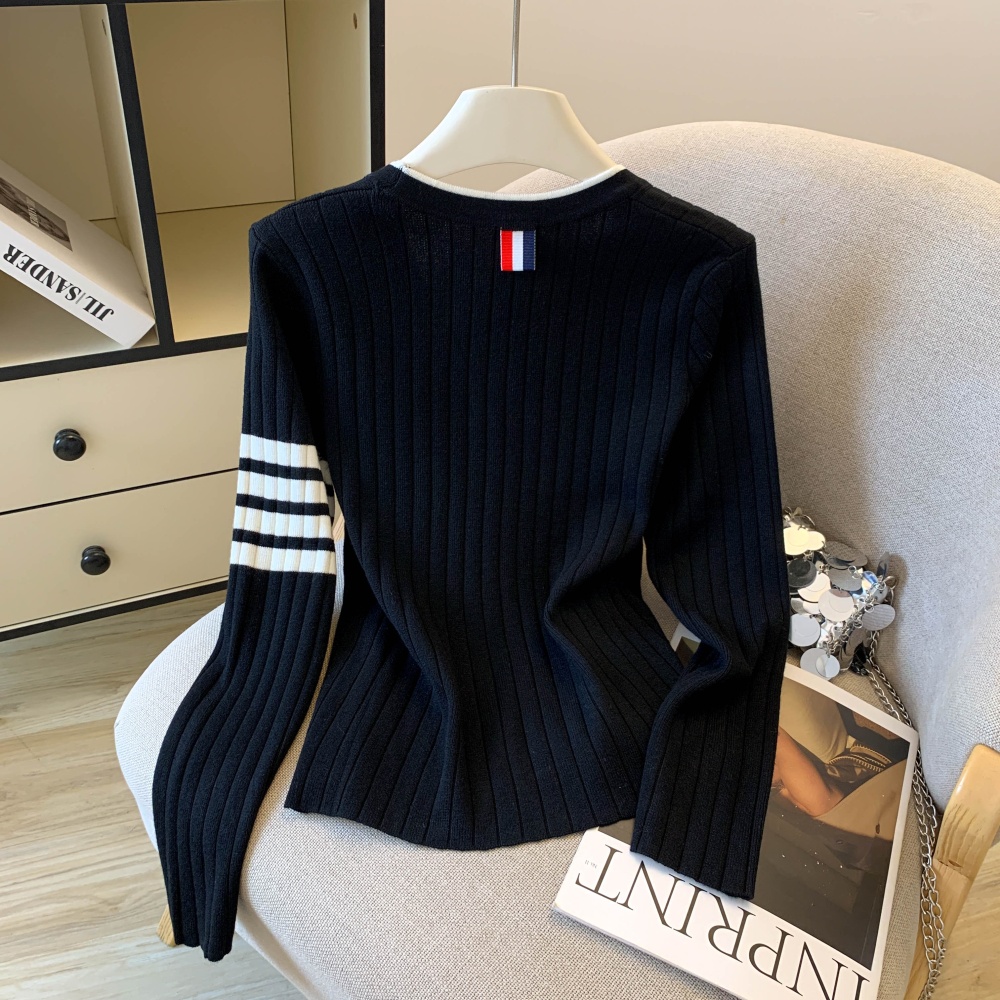 Embroidery elasticity tops show young sweater for women