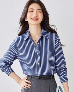 Stripe inside the ride shirt loose tops for women