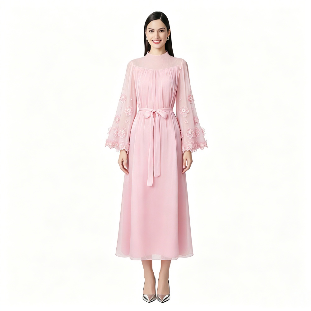 Round neck colors stereoscopic long frenum dress