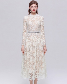 Temperament pinched waist flowers inside the ride dress