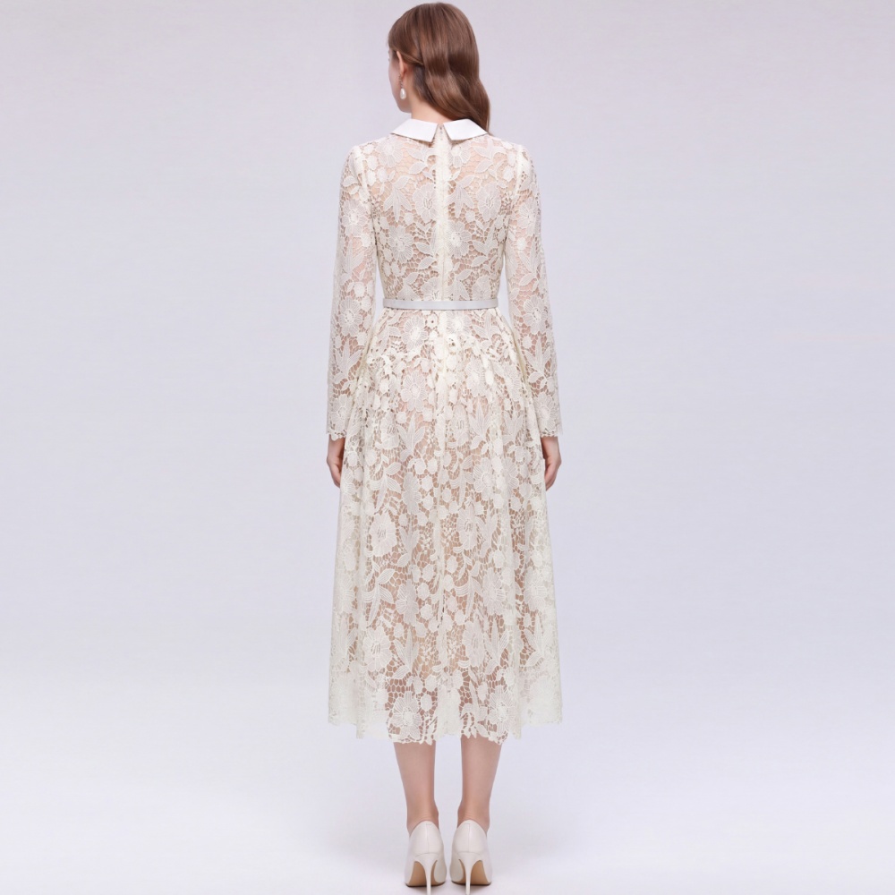 Temperament pinched waist flowers inside the ride dress