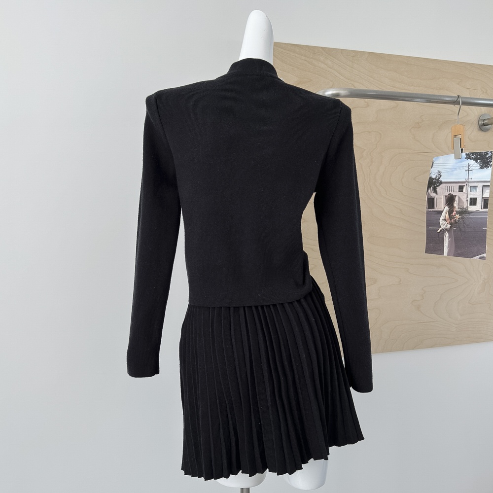 Pearl chanelstyle skirt pleated beading sweater 2pcs set