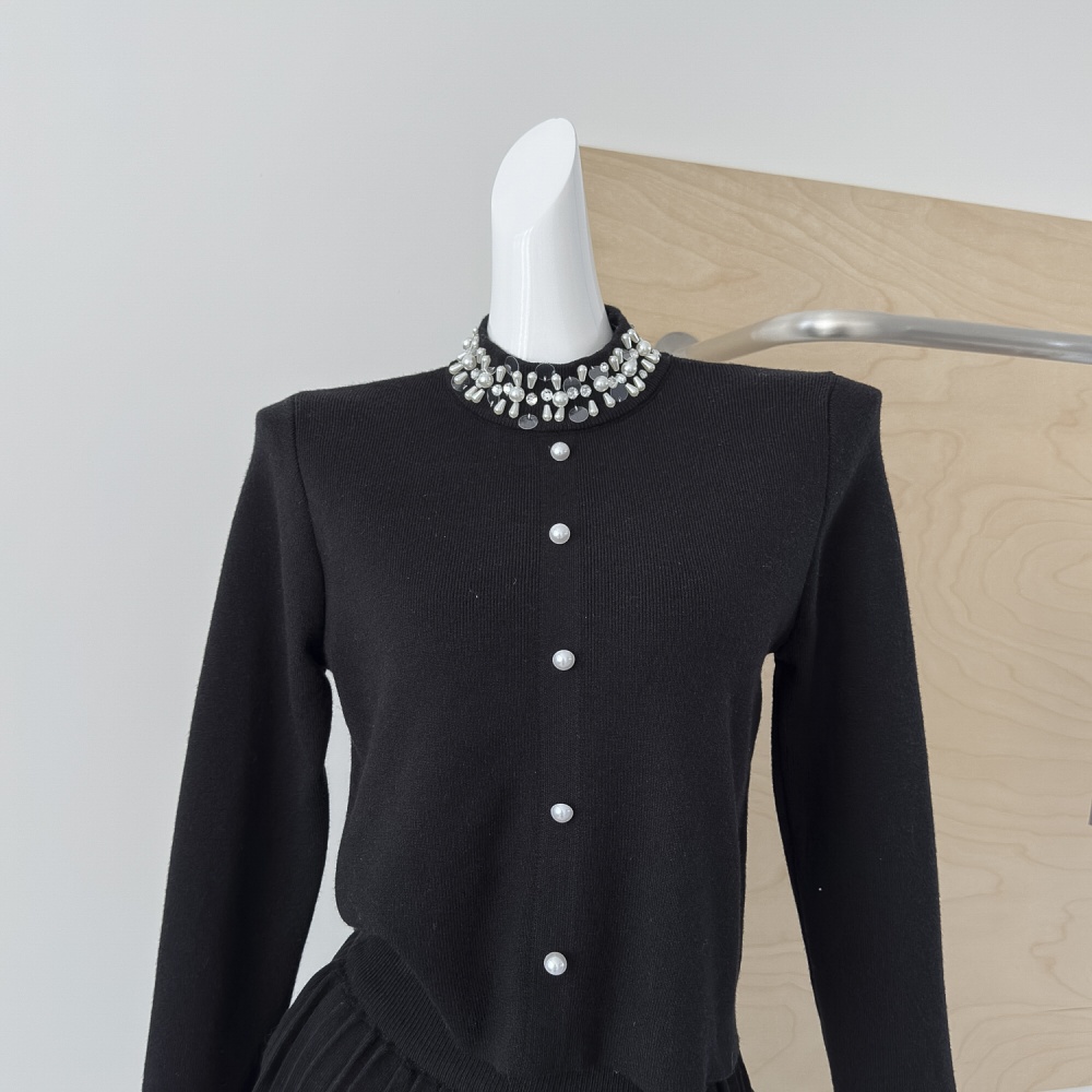 Pearl chanelstyle skirt pleated beading sweater 2pcs set