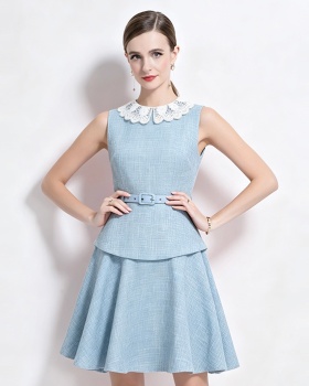 Thick and disorderly lace sleeveless splice T-back