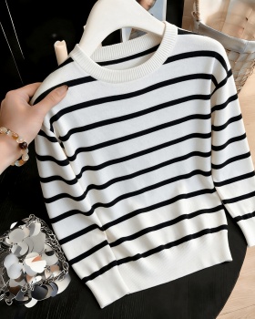 Pullover stripe bottoming shirt loose tops for women
