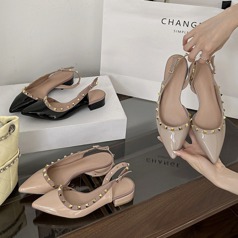 Low rivet pointed buff summer cingulate sandals for women