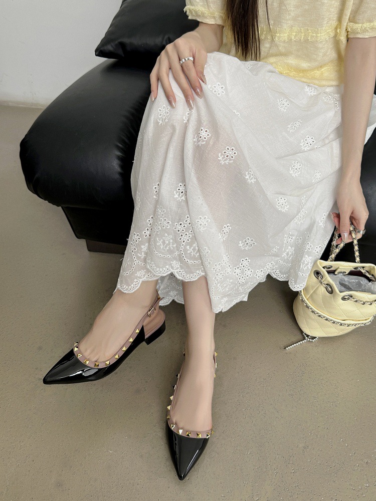 Low rivet pointed buff summer cingulate sandals for women