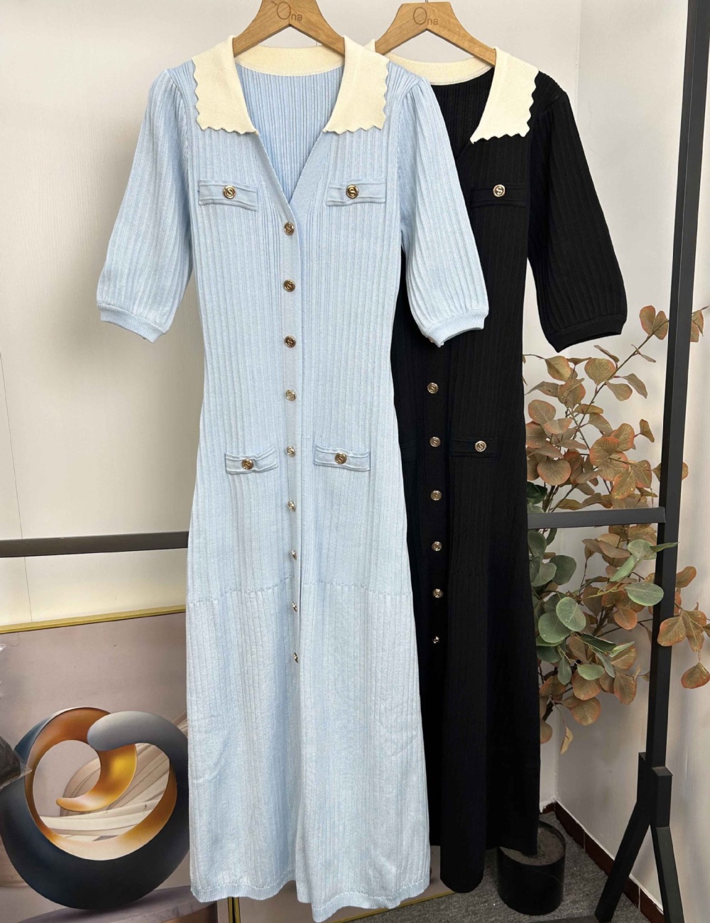V-neck pinched waist dress temperament long dress