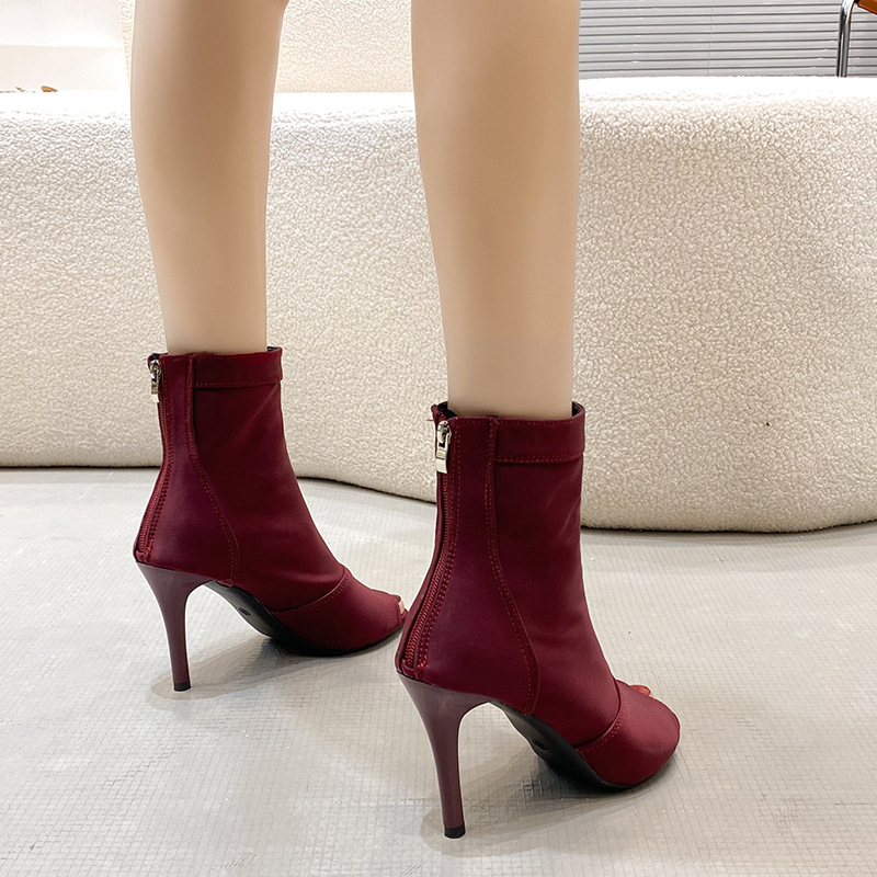 Dance fish mouth European style hollow summer boots