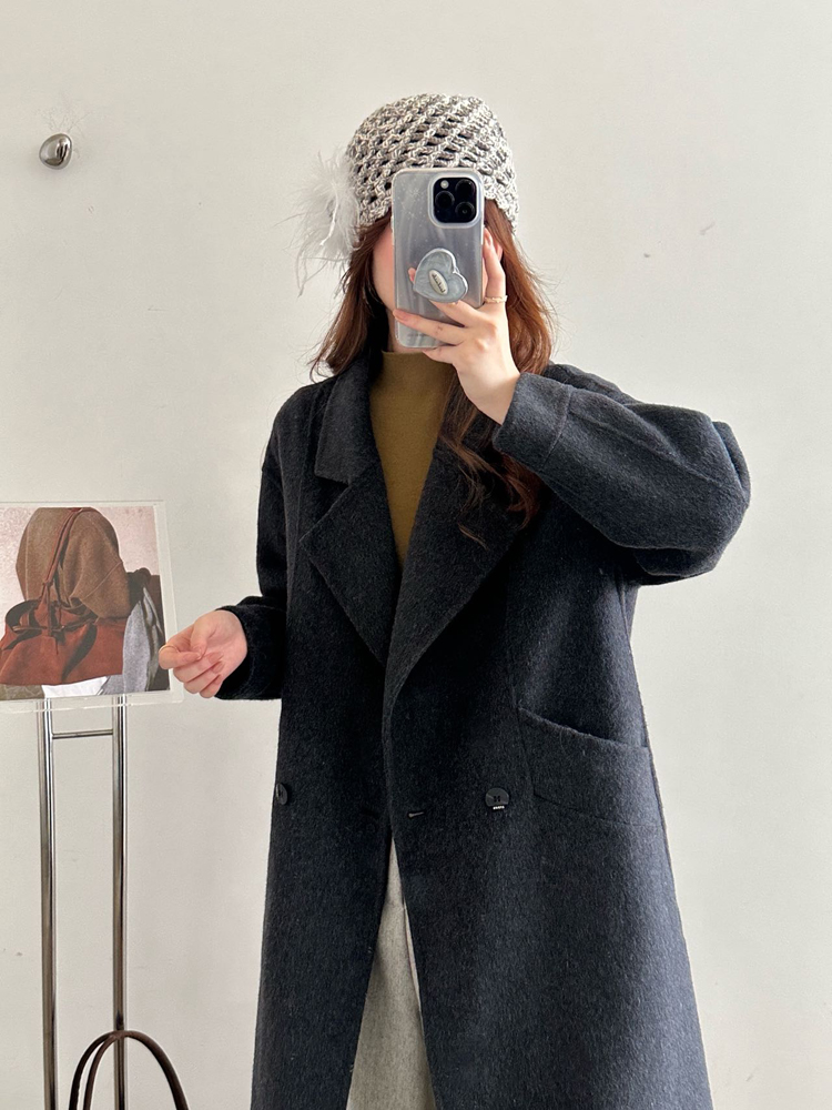 Light luxury autumn and winter long overcoat for women