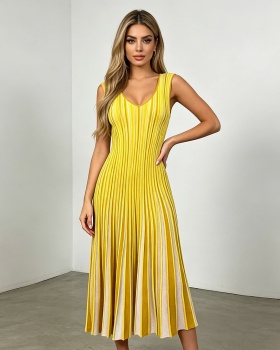 Yellow knitted stripe vest V-neck France style dress