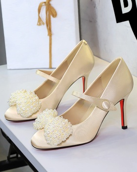 Fashion European style stilettos cingulate pearl shoes