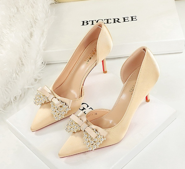 Pearl banquet bow pointed ornament shoes
