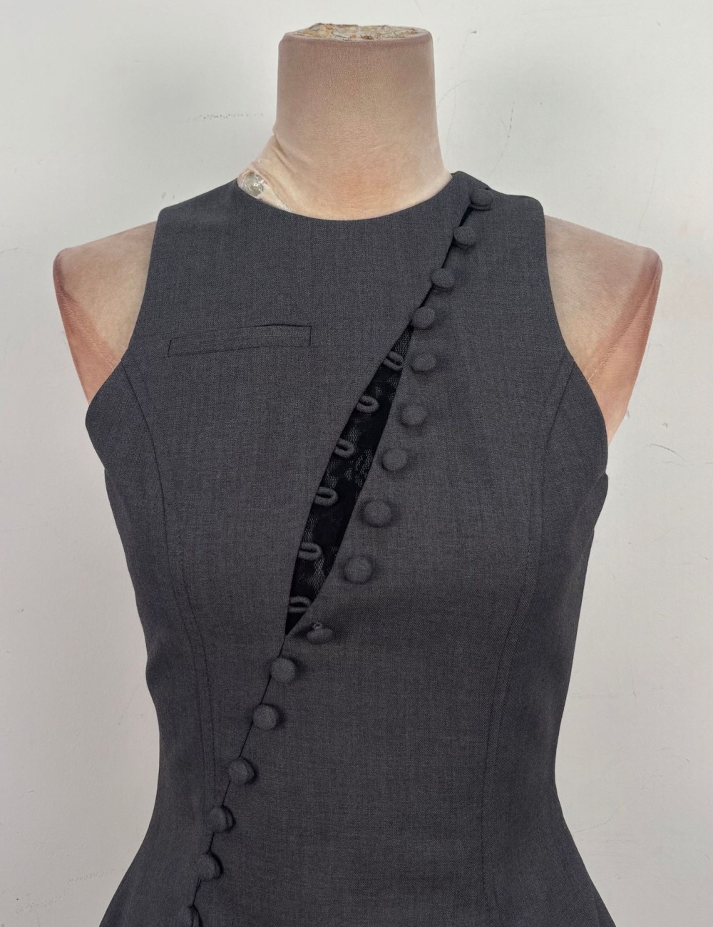 Oblique buckle niche splice business suit lace elegant T-back