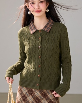 Plaid knitted lapel coat stitching winter sweater
