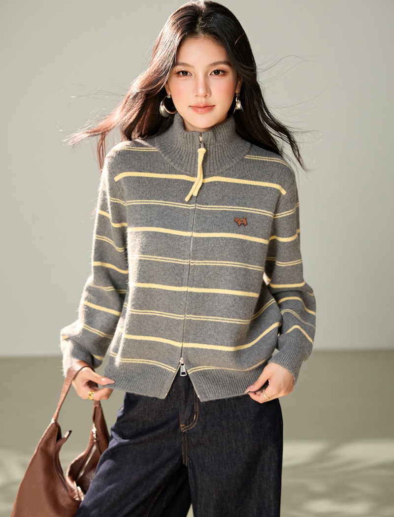 High collar long sleeve sweater knitted cardigan