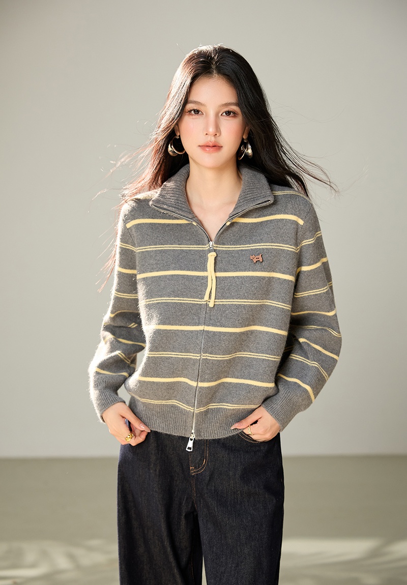 High collar long sleeve sweater knitted cardigan