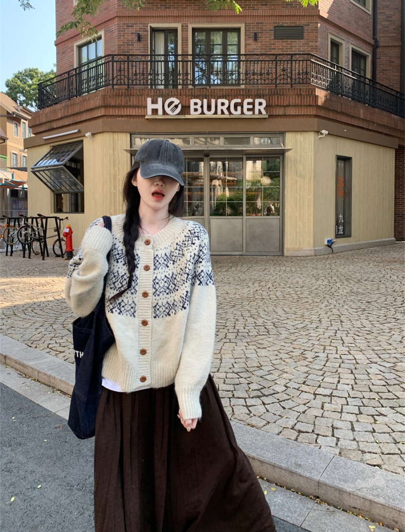 Bottoming inside the ride cardigan jacquard coat for women
