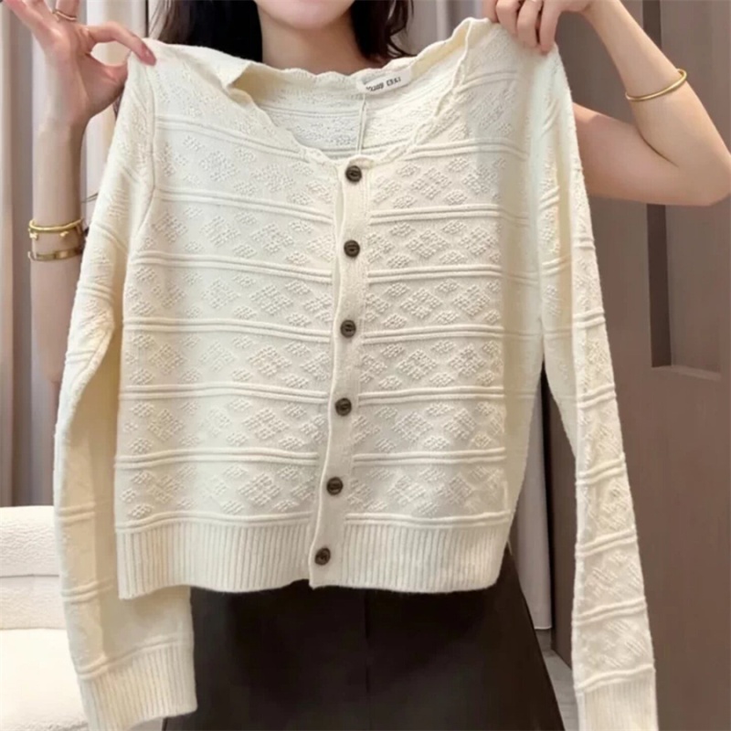Round neck fashion sweater Western style coat for women