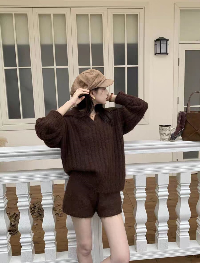 Fashion simple sweater lazy shorts a set for women