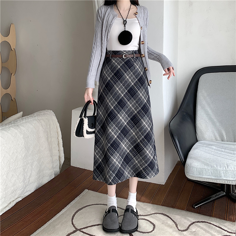 Autumn and winter plaid skirt lined long skirt for women