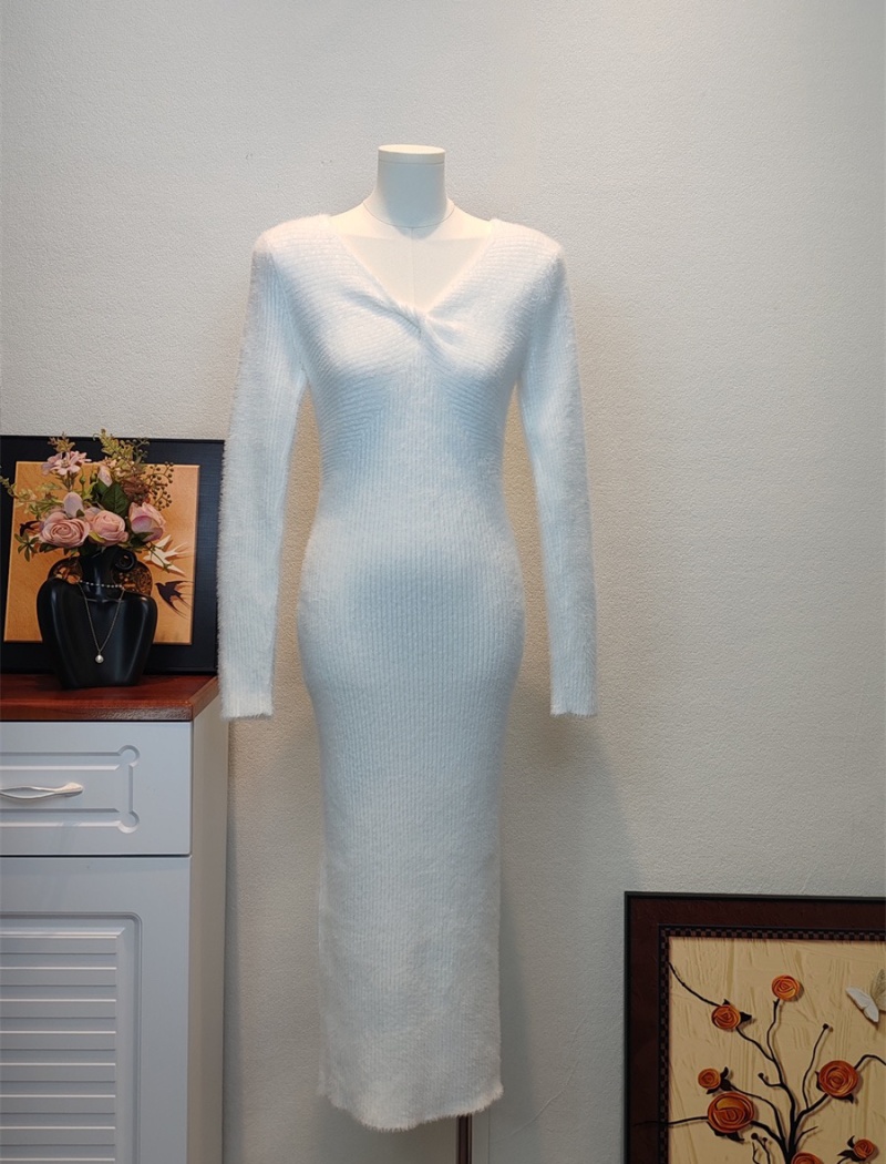 V-neck bottoming long dress autumn and winter dress