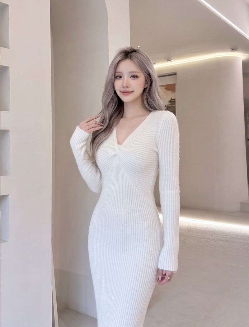 V-neck bottoming long dress autumn and winter dress